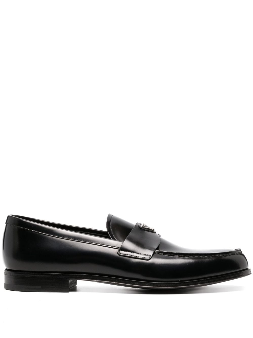 Prada Loafers met logo - Zwart