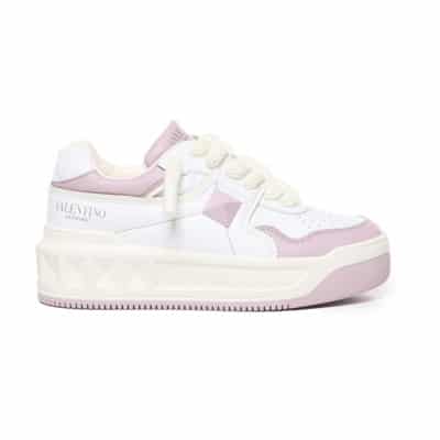 Lage sneakers met vetersluiting en logodetail Valentino Garavani , White , Dames