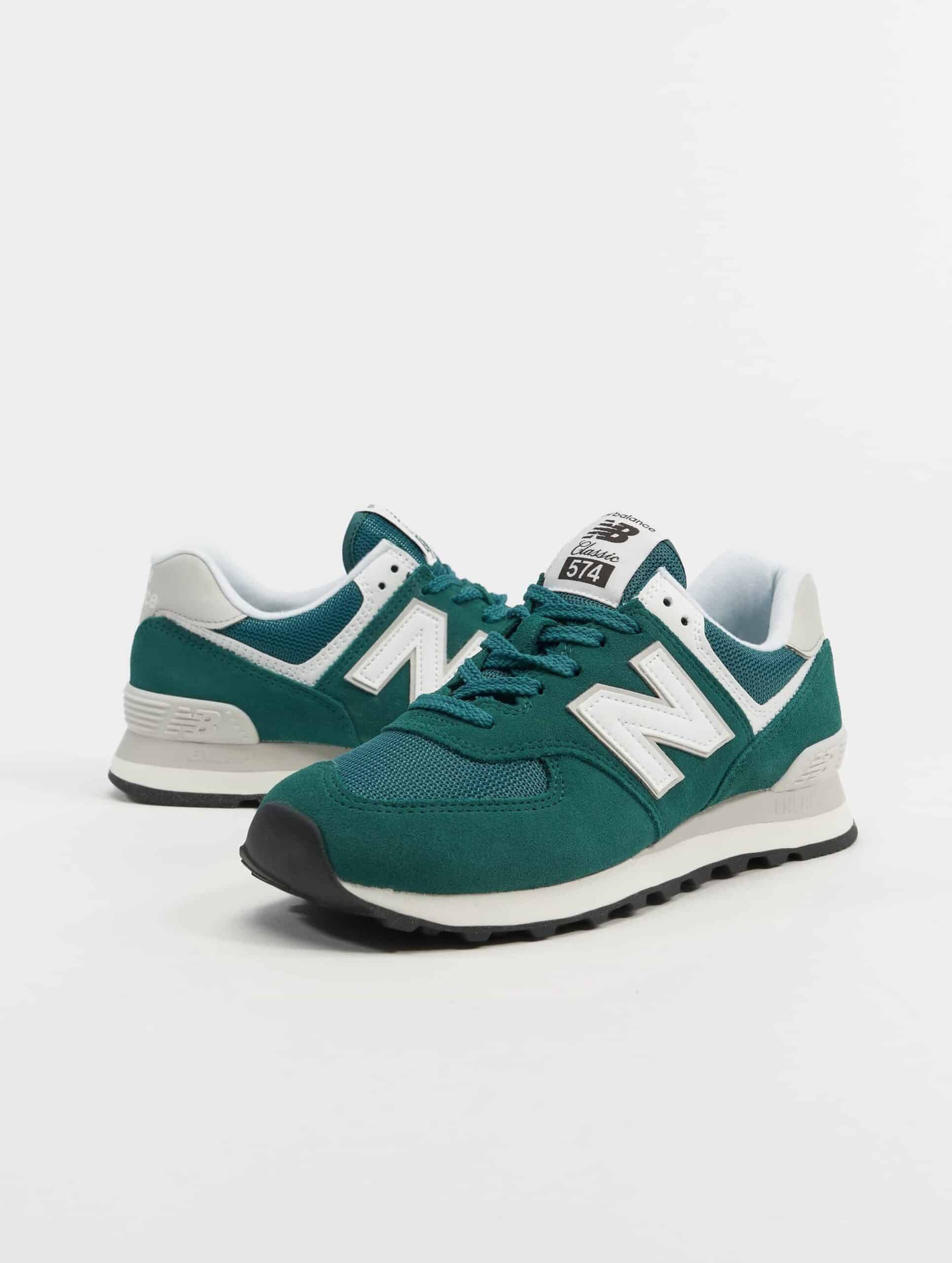 New Balance 574 Schuhe Frauen,Unisex op kleur groen, Maat 40