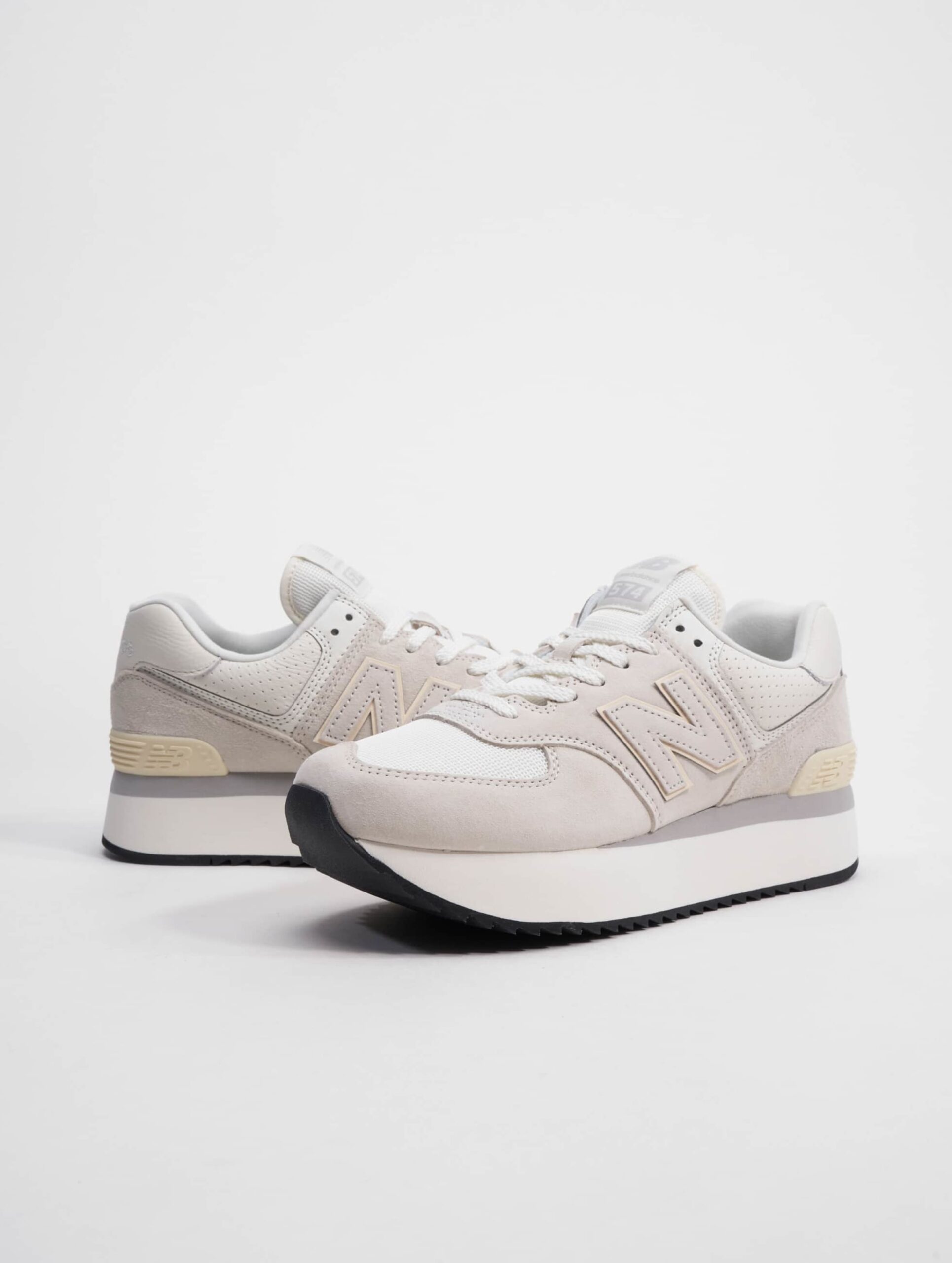 New Balance 574 Schuhe Frauen,Unisex op kleur wit, Maat 41.5