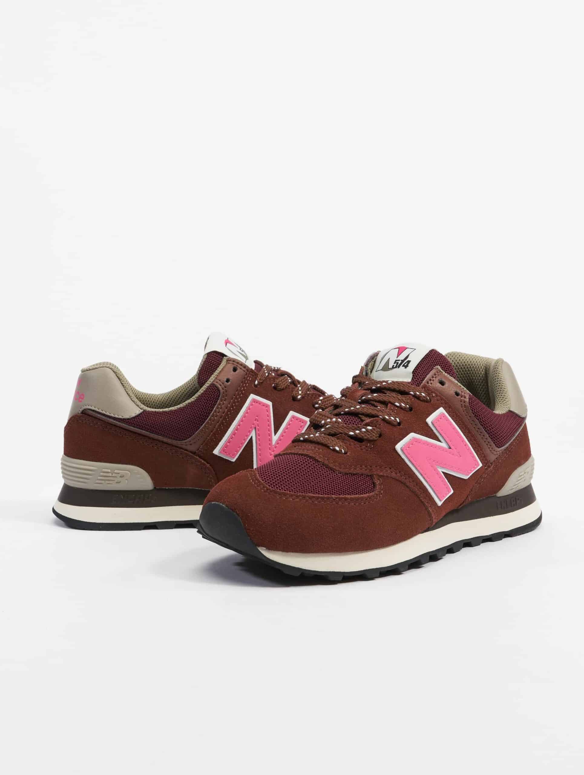 New Balance 574 Schuhe Unisex op kleur bruin, Maat 39