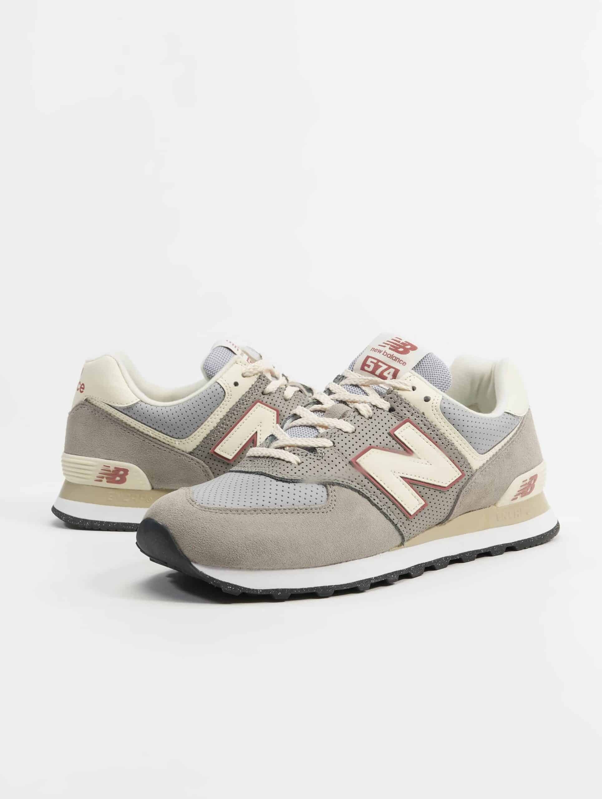 New Balance 574 Schuhe Unisex op kleur grijs, Maat 40.5