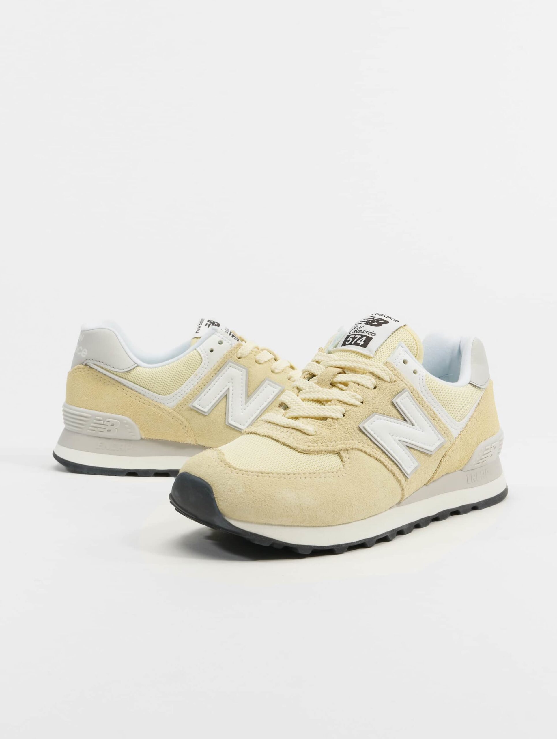 New Balance 574 Schuhe Vrouwen op kleur geel, Maat 40