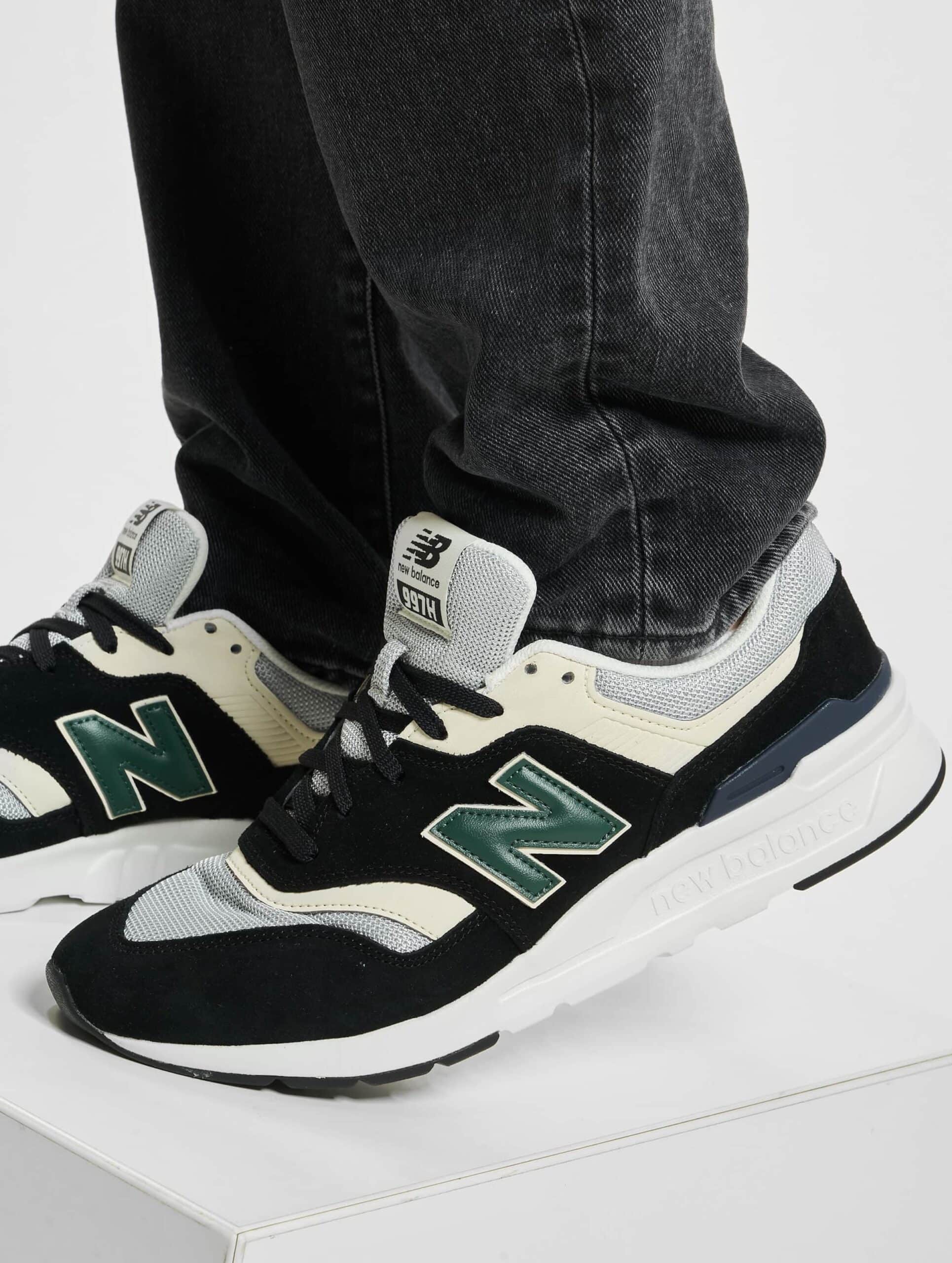 New Balance 997 Schuhe Unisex op kleur zwart, Maat 41.5