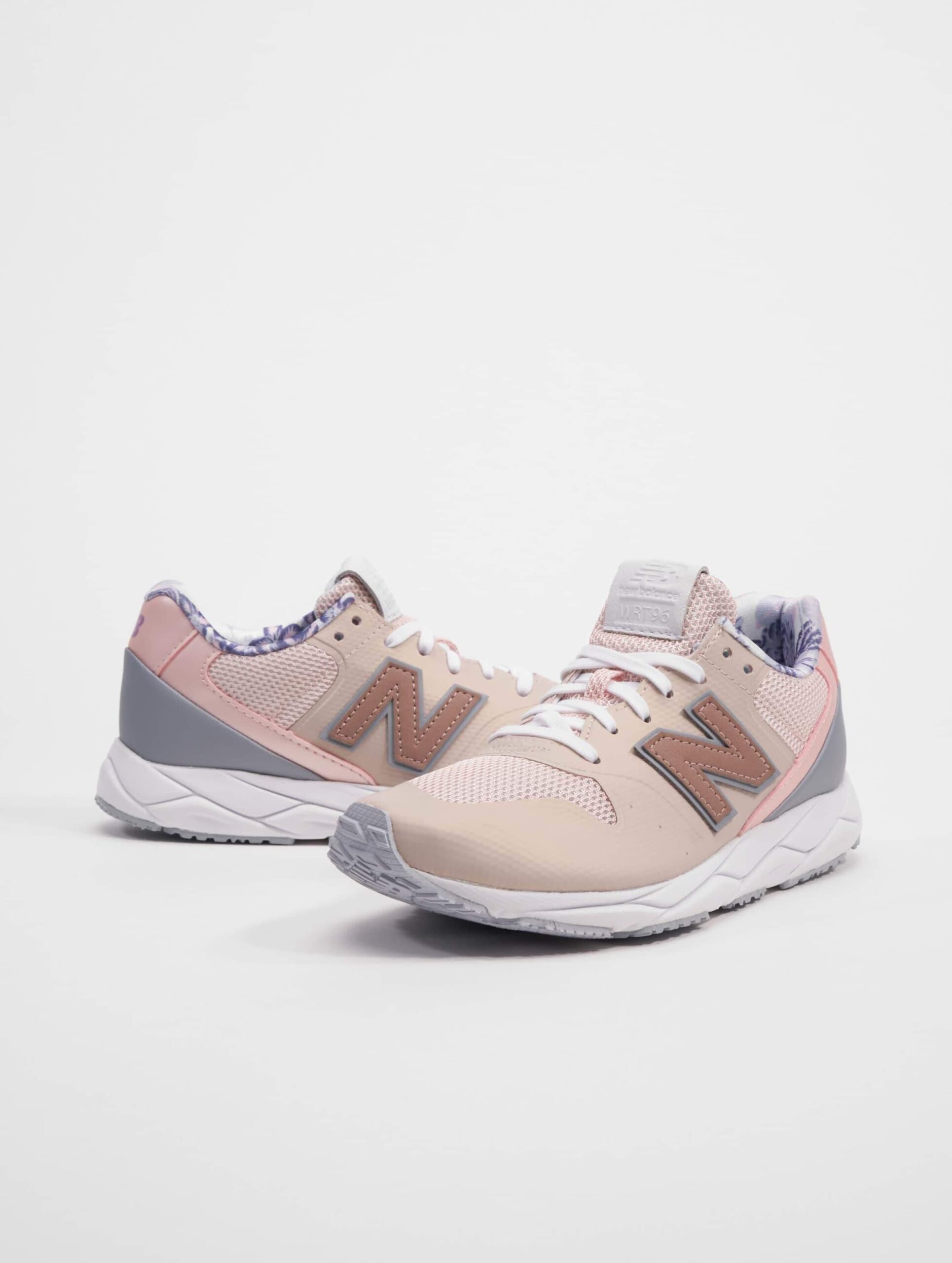 New Balance Wrt96 W Vrouwen op kleur roze, Maat 36