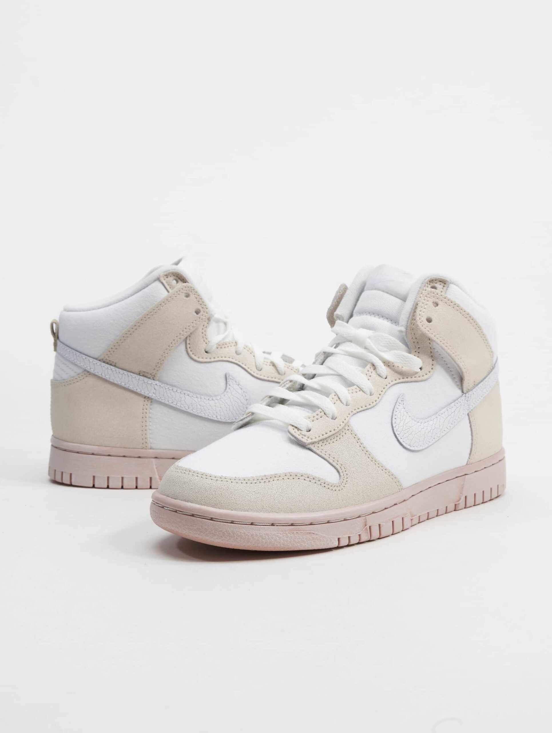 Nike Dunk High Retro Cracked Leather Swoosh Sneakers Unisex op kleur wit, Maat 45.5