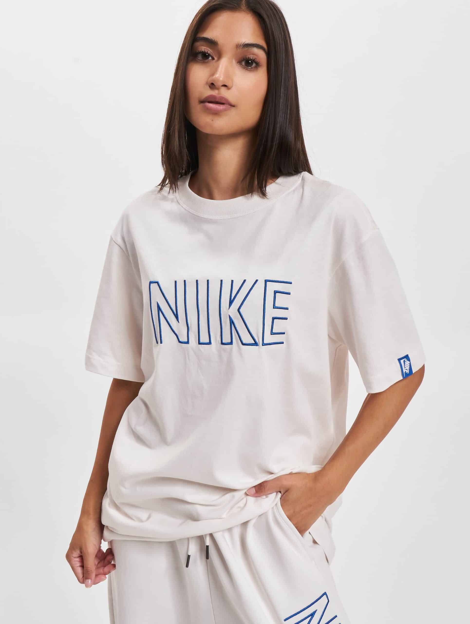 Nike Sportswear T-Shirt Frauen,Unisex op kleur beige, Maat XS