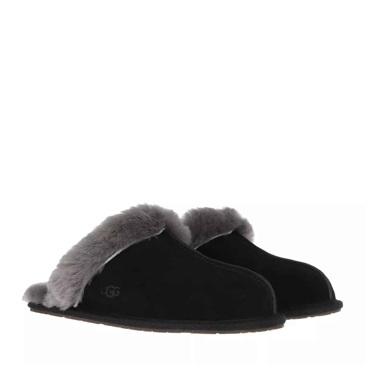 UGG Slippers - W Scuffette Ii in zwart